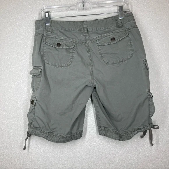 Ann Taylor Loft Cargo Shorts Size 4 Olive Green Cotton Baggy High Rise - Picture 10 of 13